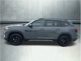 New 2025 Volkswagen Atlas Peak Edition SE image 2