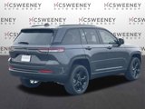 Used 2025 Jeep Grand Cherokee Altitude image 5