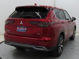 New 2025 Mitsubishi Outlander SE image 3