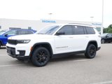 Used 2024 Jeep Grand Cherokee L Laredo image 2