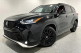 Used 2023 Toyota Highlander XSE image 3