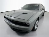 Used 2017 Dodge Challenger SXT image 3
