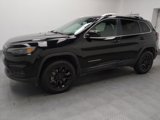 Used 2019 Jeep Cherokee Latitude Plus w/ Comfort/Convenience Group image 2