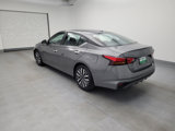 Used 2023 Nissan Altima 2.5 SV image 3