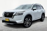 New 2025 Nissan Pathfinder Platinum w/ Cargo Package image 2