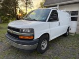 Used 2017 Chevrolet Express 3500 image 2
