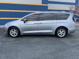 Used 2020 Chrysler Pacifica Limited image 2