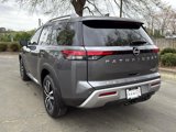 New 2025 Nissan Pathfinder Platinum image 5