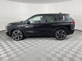 New 2025 Mitsubishi Outlander SE image 3