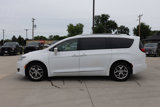Used 2018 Chrysler Pacifica Limited image 5