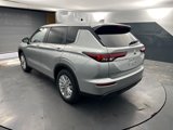New 2025 Mitsubishi Outlander ES image 4