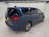 New 2025 Chrysler Pacifica Select image 5