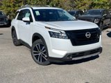 New 2025 Nissan Pathfinder Platinum w/ Black Appearance Package image 2
