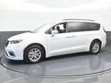 Used 2022 Chrysler Pacifica Touring-L image 2
