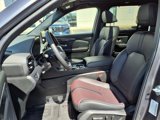 Used 2025 Honda Pilot Black Edition image 4