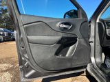 Used 2023 Jeep Cherokee Altitude Lux image 3