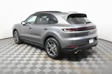 Used 2025 Porsche Cayenne image 3