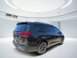 New 2025 Chrysler Pacifica Premium image 3