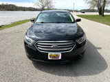 Used 2016 Ford Taurus SE image 3