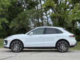 New 2026 Porsche Macan image 2