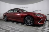 Used 2025 Lexus ES 300h w/ Premium Package image 3