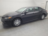 Used 2019 Toyota Camry LE image 2