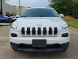 Used 2017 Jeep Cherokee Latitude w/ True North Edition image 2