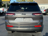 Used 2023 Jeep Grand Cherokee L Laredo image 5