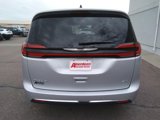 Used 2024 Chrysler Pacifica Touring-L image 6