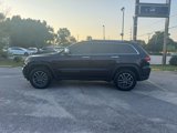 Used 2020 Jeep Grand Cherokee Limited w/ Luxury Group II image 2