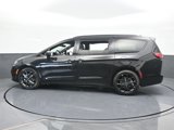 New 2026 Chrysler Pacifica Limited w/ S Appearance Package image 3