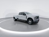 Used 2024 Ford F350 Lariat image 2