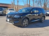 New 2025 Nissan Pathfinder Platinum image 2