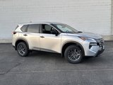 Used 2025 Nissan Rogue S image 6