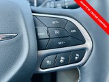 Used 2023 Chrysler Pacifica Limited image 6