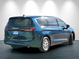 New 2025 Chrysler Pacifica Select image 3