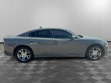 Used 2017 Dodge Charger SXT image 2