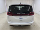 Used 2024 Chrysler Pacifica Touring-L image 4