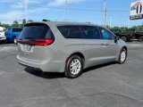 New 2025 Chrysler Pacifica Select image 3