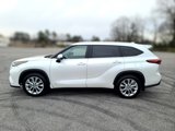 Used 2022 Toyota Highlander Limited image 2