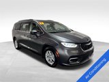 Used 2022 Chrysler Pacifica Touring-L image 3