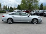 Used 2020 Toyota Avalon Limited image 3