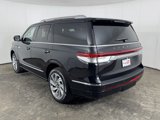 Used 2024 Lincoln Navigator Reserve image 5