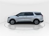 Used 2023 Kia Carnival LX image 5