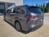 Used 2021 Toyota Sienna XLE image 3
