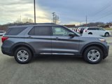 Used 2023 Ford Explorer XLT w/ Equipment Group 202A image 2