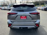 Certified 2025 Toyota Highlander Platinum image 5