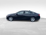 Used 2024 Chevrolet Malibu LT image 2