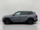New 2025 Volkswagen Atlas Peak Edition SE image 4