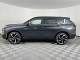 New 2025 Mitsubishi Outlander SE image 3